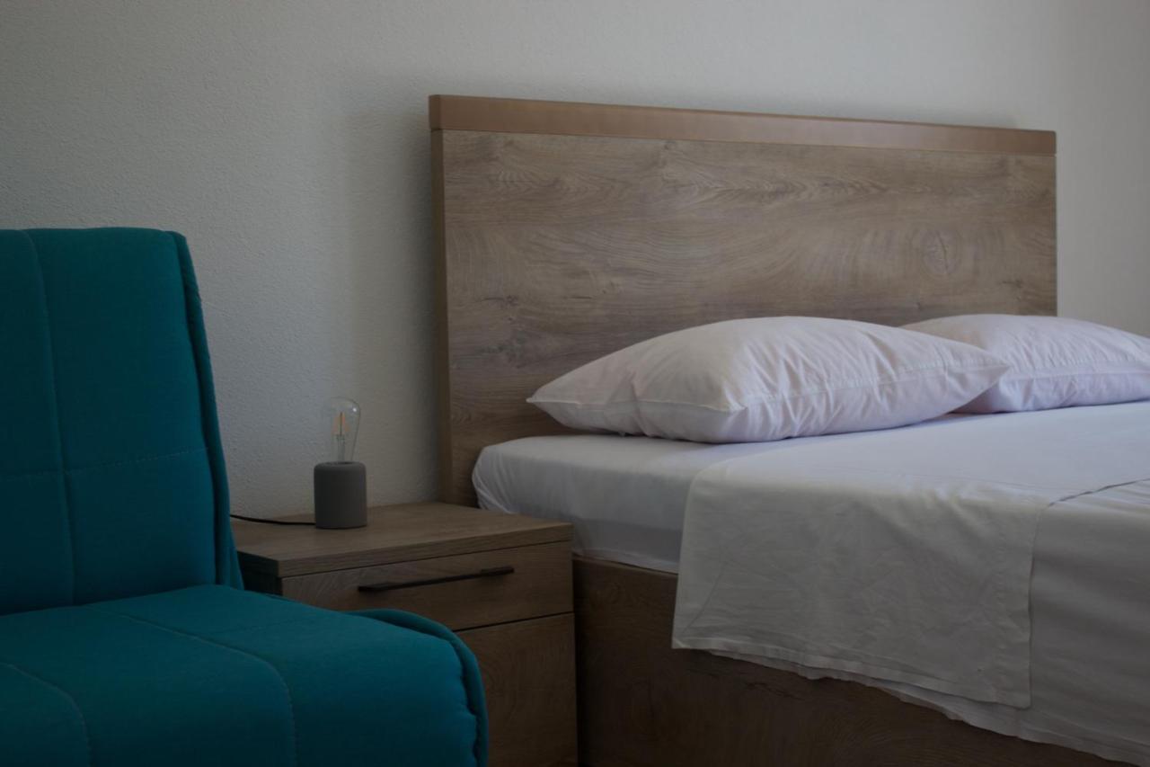 Apartmani Bauk Pucisca Exterior foto